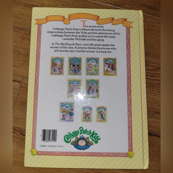 Vintage 1984 Cabbage Patch Kids "The Big Bicycle Race" Hardcover Book - Picture 2 of 7